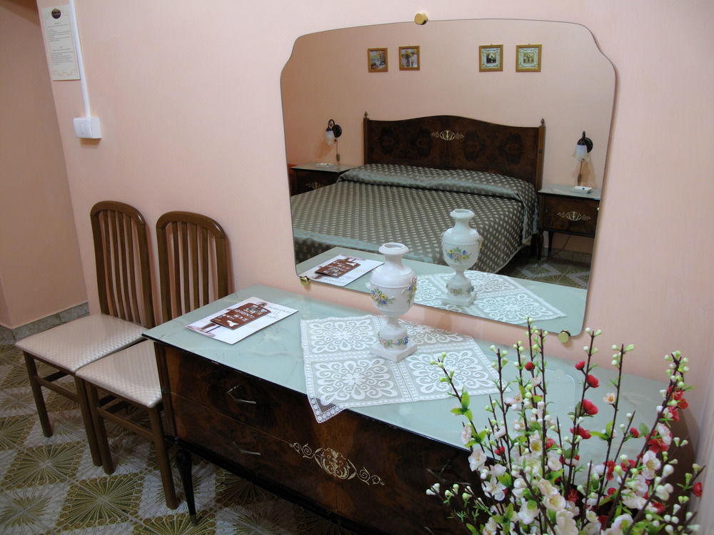 Il Mandorlo Bed & Breakfast Agrigento Exterior photo